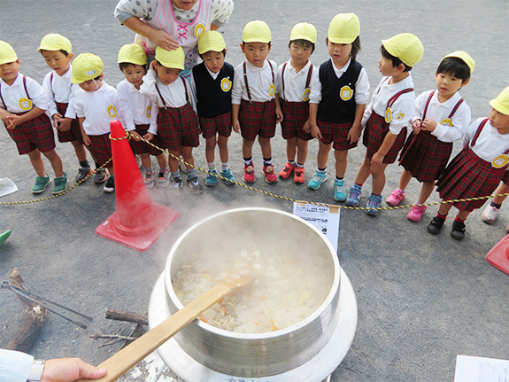 写真：いも煮会